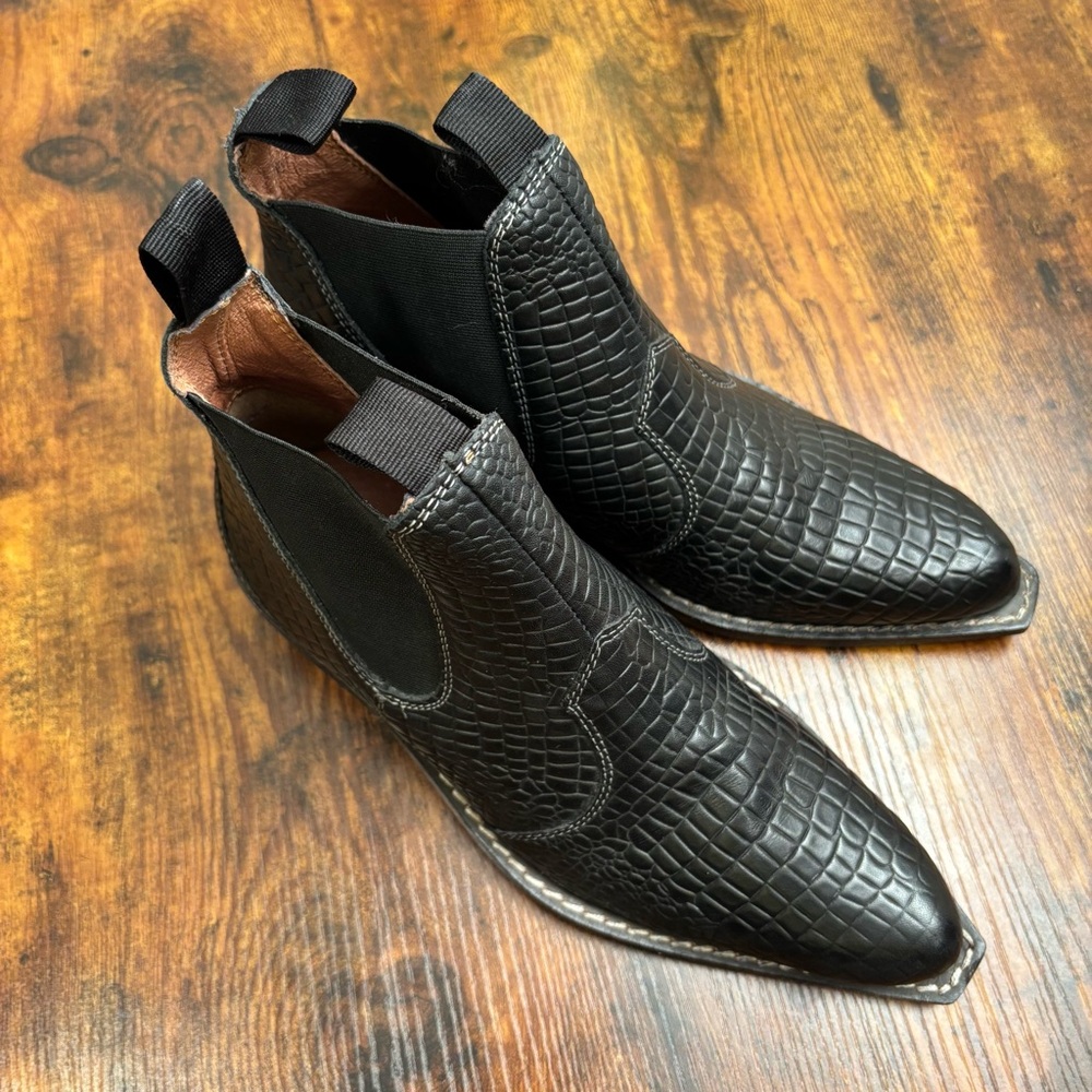 NEW Free People Beau Black Croc Western Ankle Booties Sz 36.5 / US 6.5